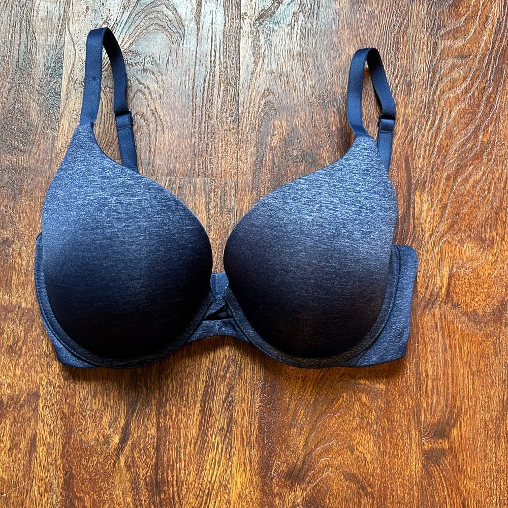 Victoria Secret perfect shape bra size 32DD